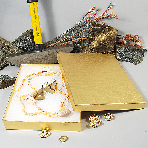 Large Jewelry box – Deluxe Vanity & More